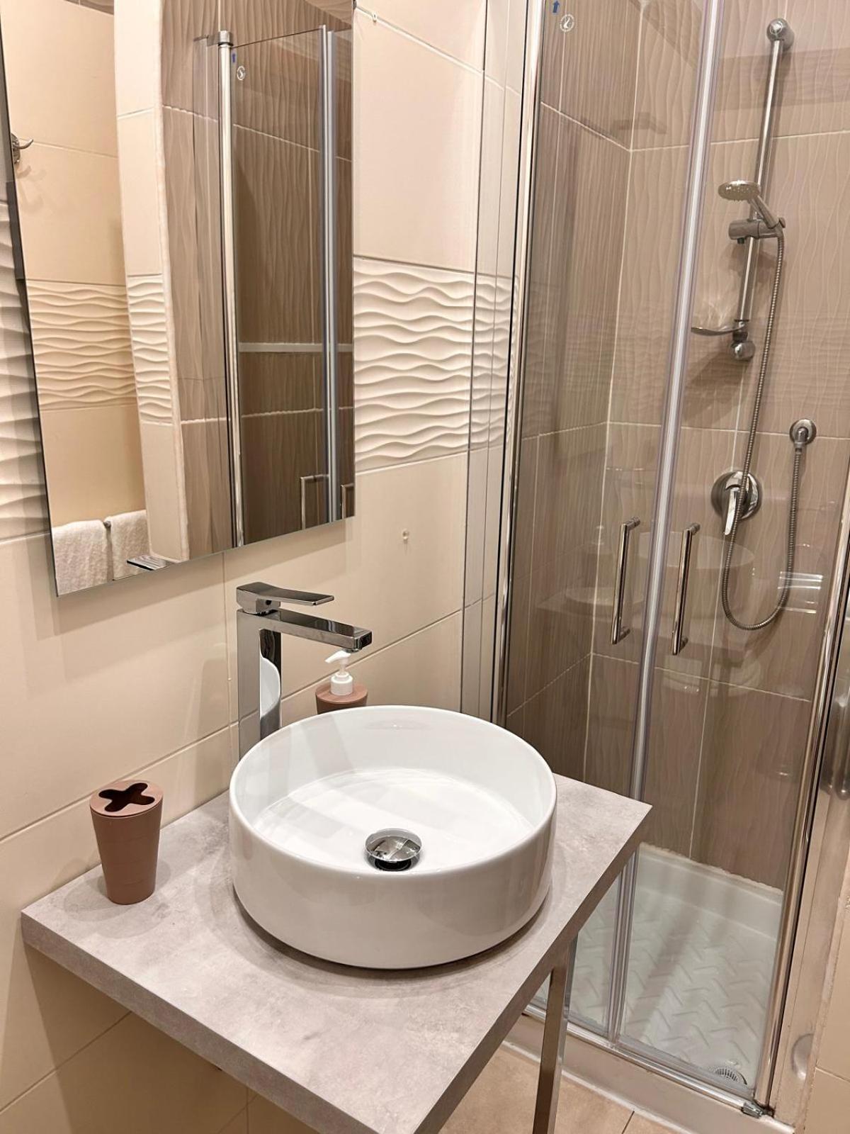 Suite Conte Poderico Naples Exterior photo