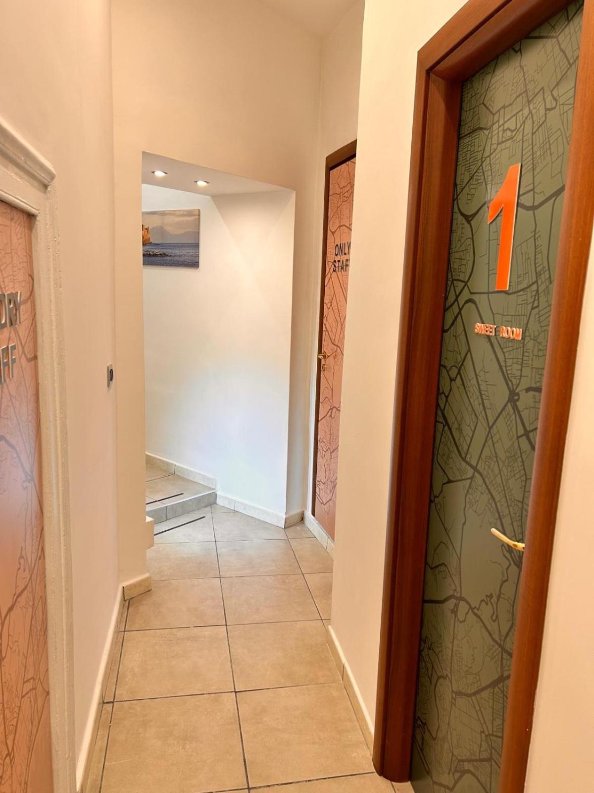 Suite Conte Poderico Naples Exterior photo