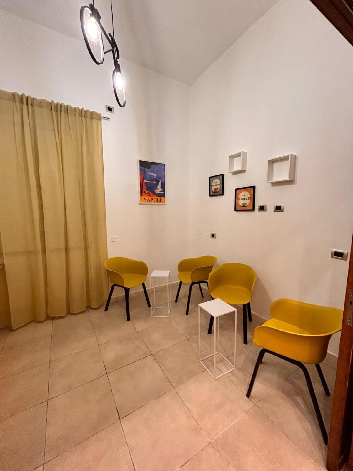 Suite Conte Poderico Naples Exterior photo